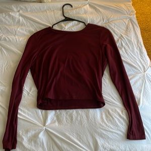 LONG SLEEVE MAROON CROP TOP